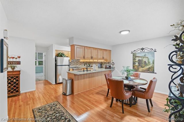 2819 Monte Vista, Brighton, MI 48114