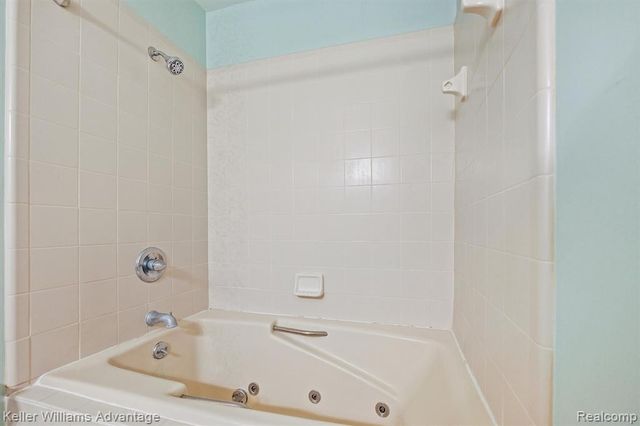 2819 Monte Vista, Brighton, MI 48114