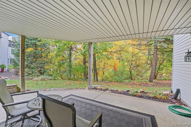 2819 Monte Vista, Brighton, MI 48114