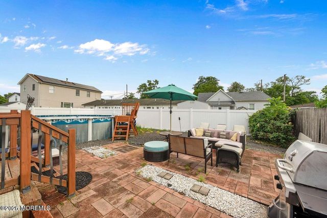 40 Wood Street, Keansburg, NJ 07734