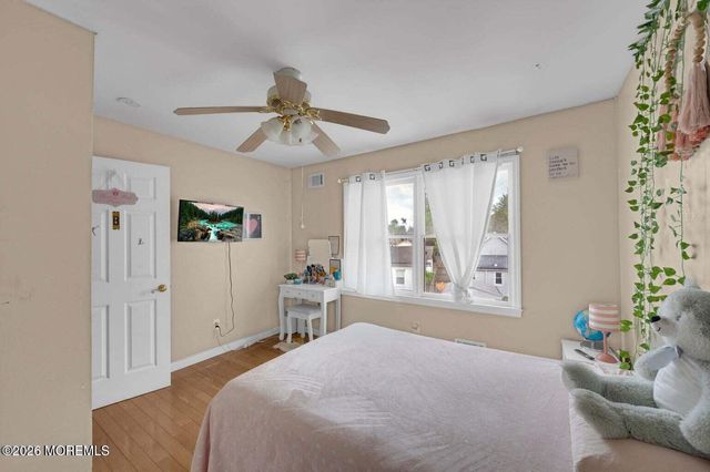 40 Wood Street, Keansburg, NJ 07734