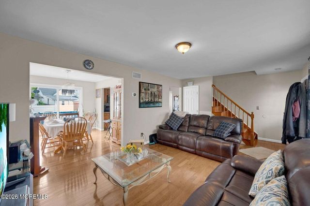 40 Wood Street, Keansburg, NJ 07734