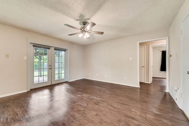 1621 Lee Street, Kaufman, TX 75142