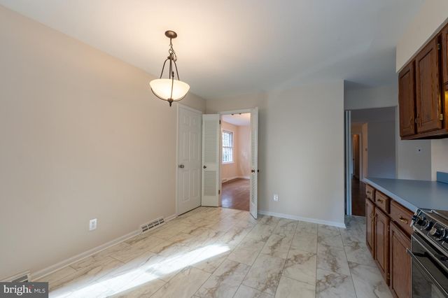 2 GRAHAM CT, Newark, DE 19711