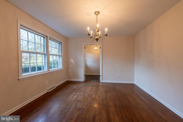 2 GRAHAM CT, Newark, DE 19711