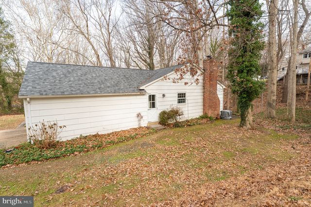 2 GRAHAM CT, Newark, DE 19711