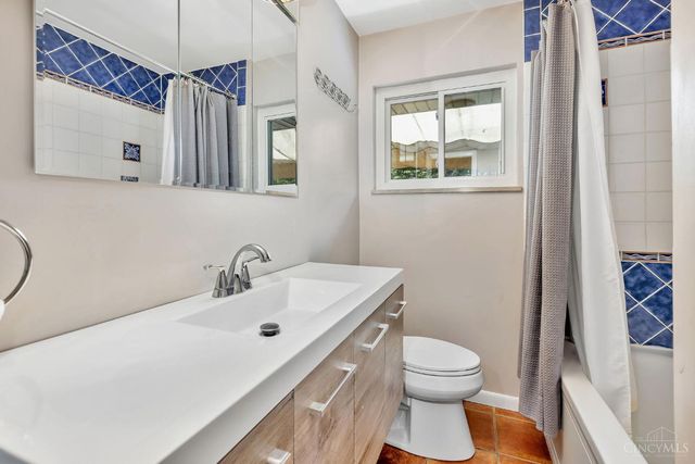 1001 Cedar Drive, Oxford, OH 45056