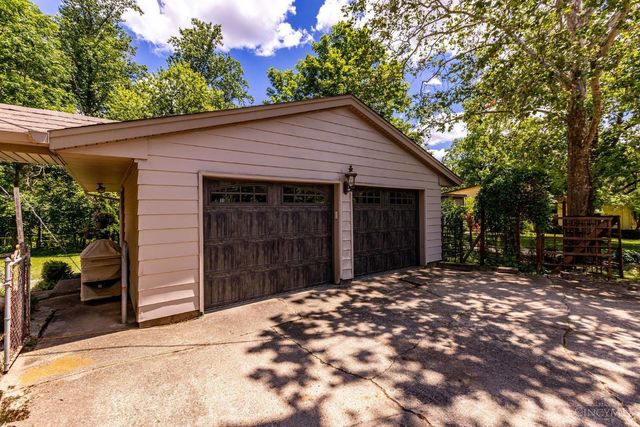 1001 Cedar Drive, Oxford, OH 45056