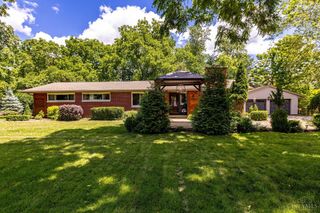 1001 Cedar Drive, Oxford, OH 45056