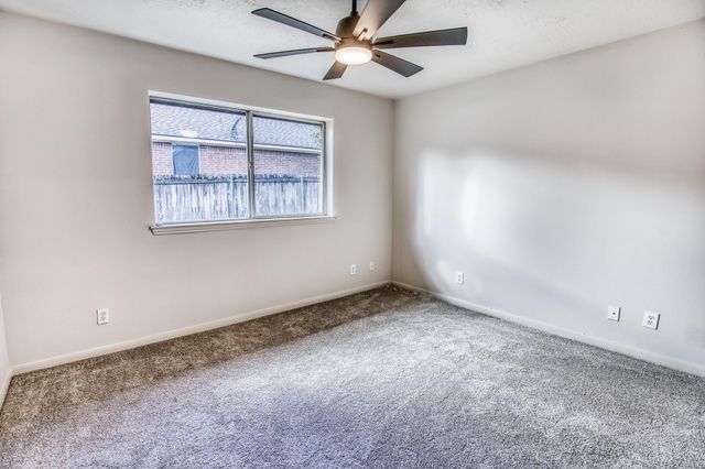 503 Hickory Hollow Lane, Brenham, TX 77833