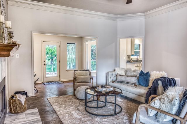 503 Hickory Hollow Lane, Brenham, TX 77833