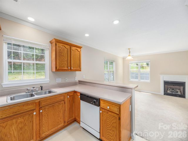 1 Willoughby Run Drive, Asheville, NC 28803