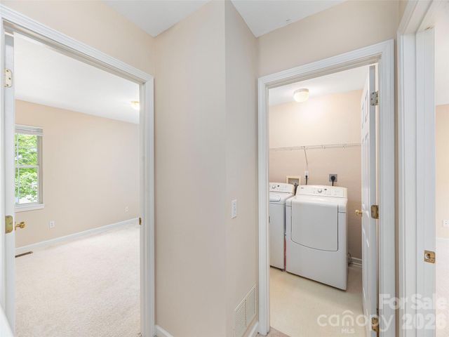 1 Willoughby Run Drive, Asheville, NC 28803