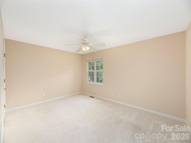 1 Willoughby Run Drive, Asheville, NC 28803