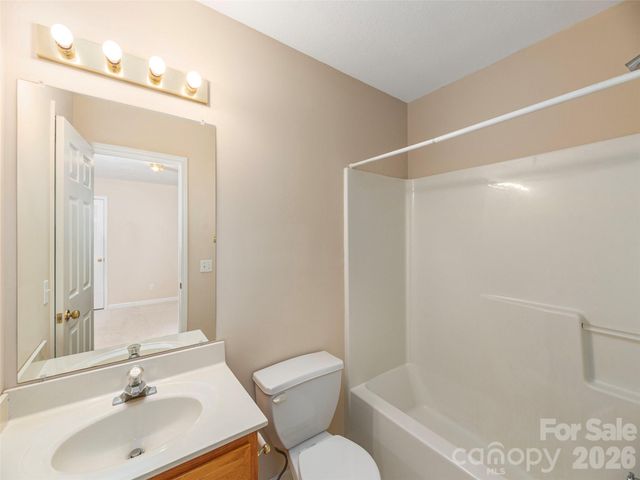 1 Willoughby Run Drive, Asheville, NC 28803