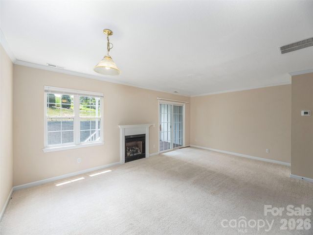 1 Willoughby Run Drive, Asheville, NC 28803