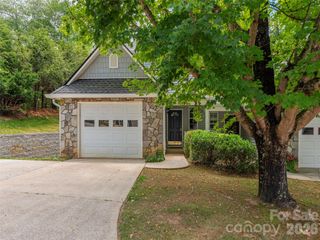1 Willoughby Run Drive, Asheville, NC 28803