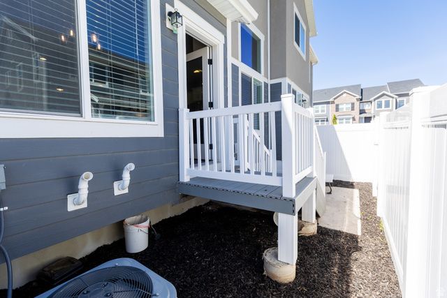 3804 W BIG HORN DR, Lehi, UT 84048