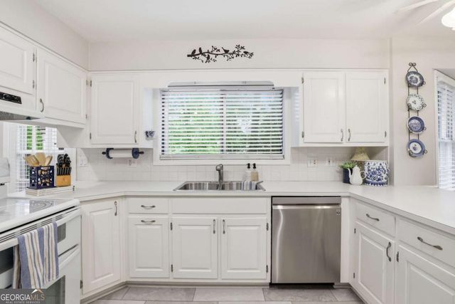 4602 Warrior Trail SW, Lilburn, GA 30047