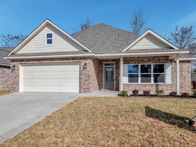 106 Saddle Brook Drive, Lufkin, TX 75904