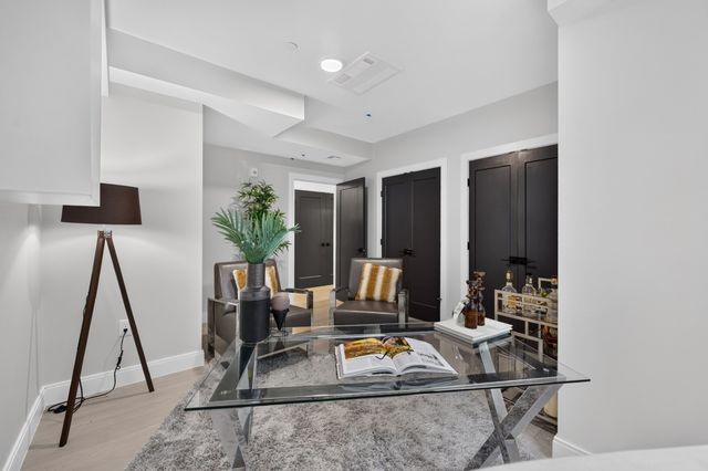 1006A Broadway A, Somerville, MA 02144