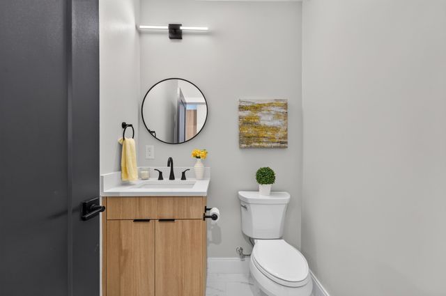 1006A Broadway A, Somerville, MA 02144