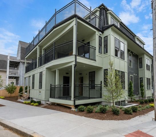 1006A Broadway A, Somerville, MA 02144