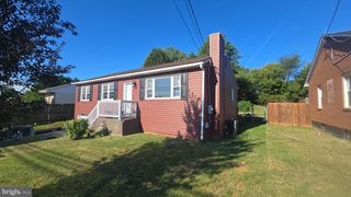 1041 N MILDRED ST, Ranson, WV 25438