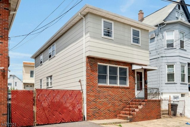 183 Devon St, Kearny Town, NJ 07032