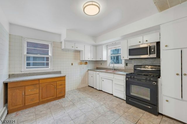 183 Devon St, Kearny Town, NJ 07032