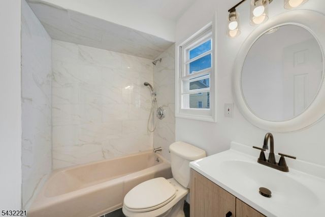 183 Devon St, Kearny Town, NJ 07032