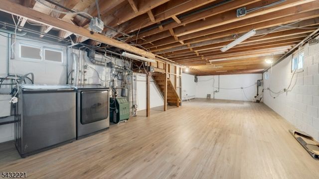 183 Devon St, Kearny Town, NJ 07032