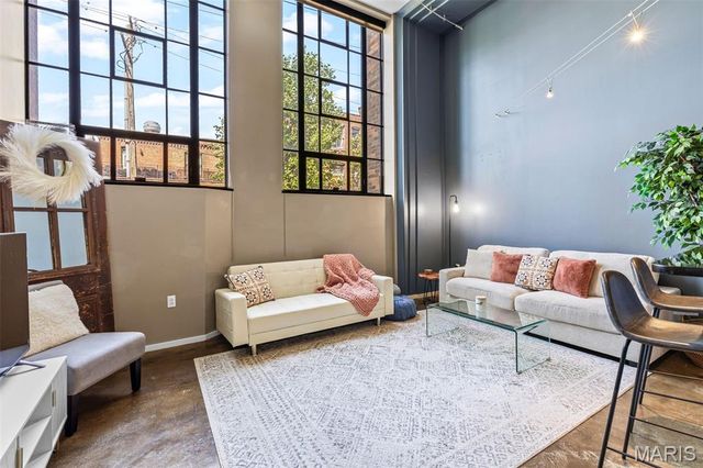 1720 Chouteau Avenue 103, St Louis, MO 63103