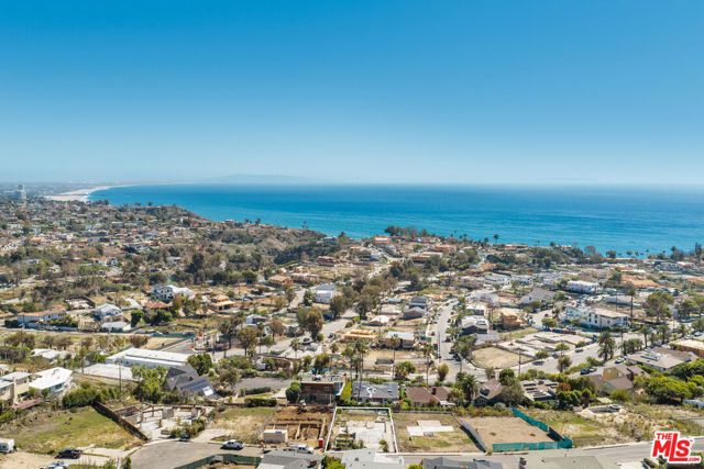 16640 Linda Terrace, Pacific Palisades (los Angeles), CA 90272