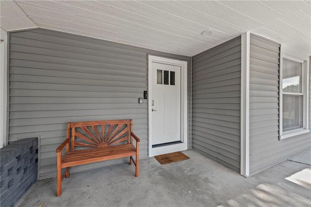 20 E 32nd Street, Kansas City, MO 64111