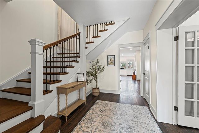 20 E 32nd Street, Kansas City, MO 64111