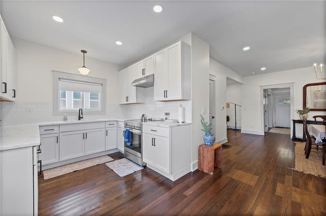 20 E 32nd Street, Kansas City, MO 64111