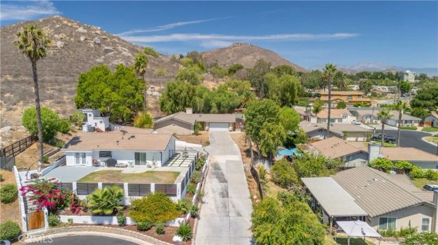 12011 Quantico Drive, Riverside, CA 92505