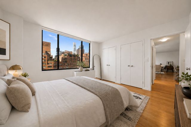 309 E 49th St Apt 11C, New York City, NY 10017