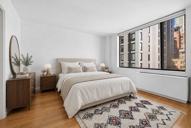 309 E 49th St Apt 11C, New York City, NY 10017
