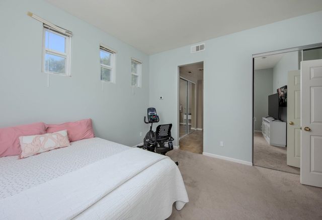 640 Plaza Pl, Hayward, CA 94541