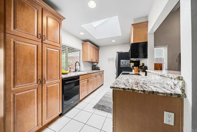 6880 Barker Way, San Diego, CA 92119