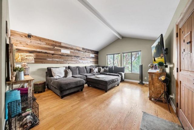 6880 Barker Way, San Diego, CA 92119