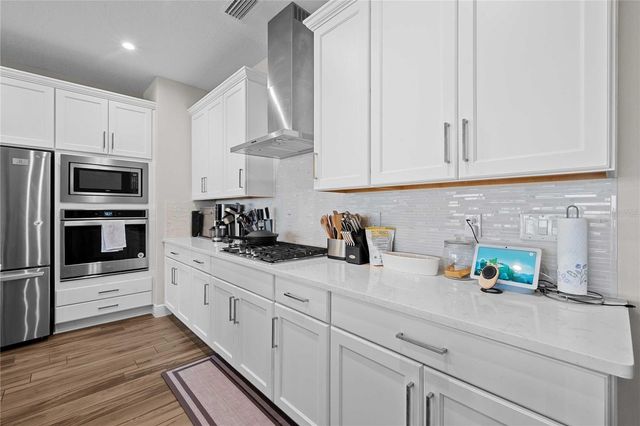 5830 SILVER SUN DRIVE, Apollo Beach, FL 33572