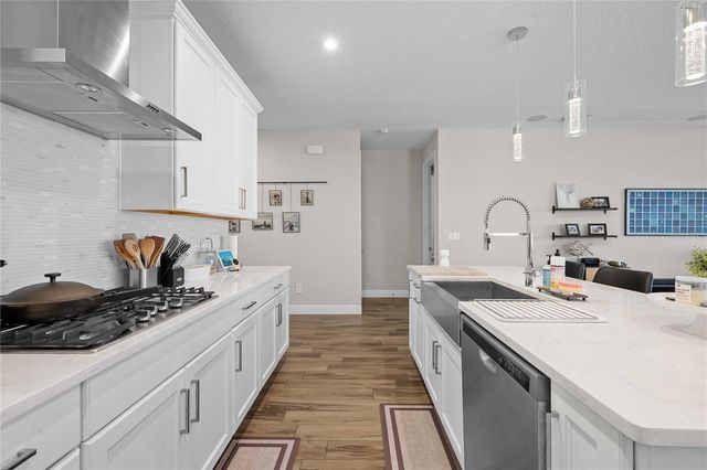 5830 SILVER SUN DRIVE, Apollo Beach, FL 33572