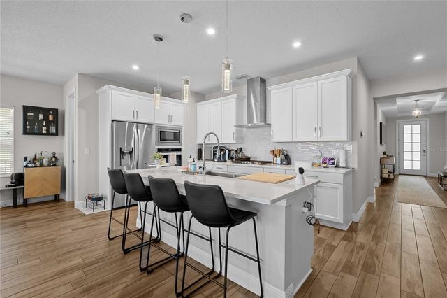 5830 SILVER SUN DRIVE, Apollo Beach, FL 33572