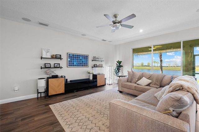 5830 SILVER SUN DRIVE, Apollo Beach, FL 33572