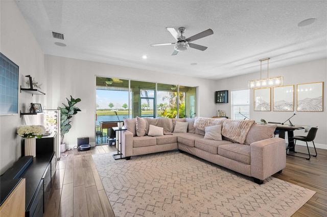 5830 SILVER SUN DRIVE, Apollo Beach, FL 33572