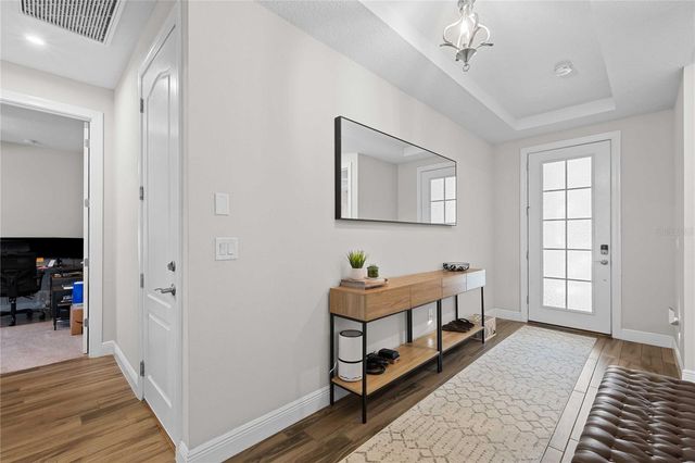 5830 SILVER SUN DRIVE, Apollo Beach, FL 33572