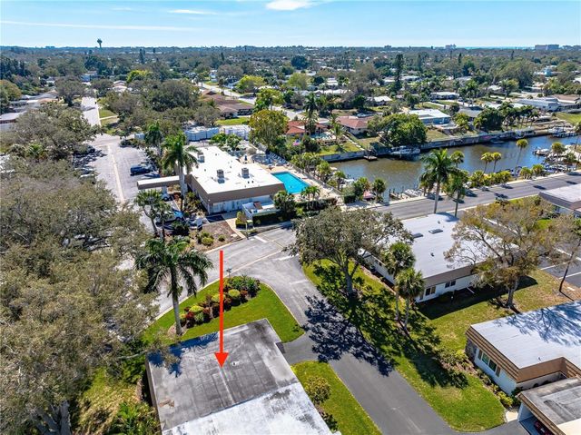5440 RIVERBLUFF CIRCLE 87, Sarasota, FL 34231